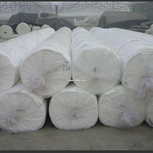 定制糙面土工膜與批發玻纖格柵、經編復合土工膜 現代工程材料的選擇與應用